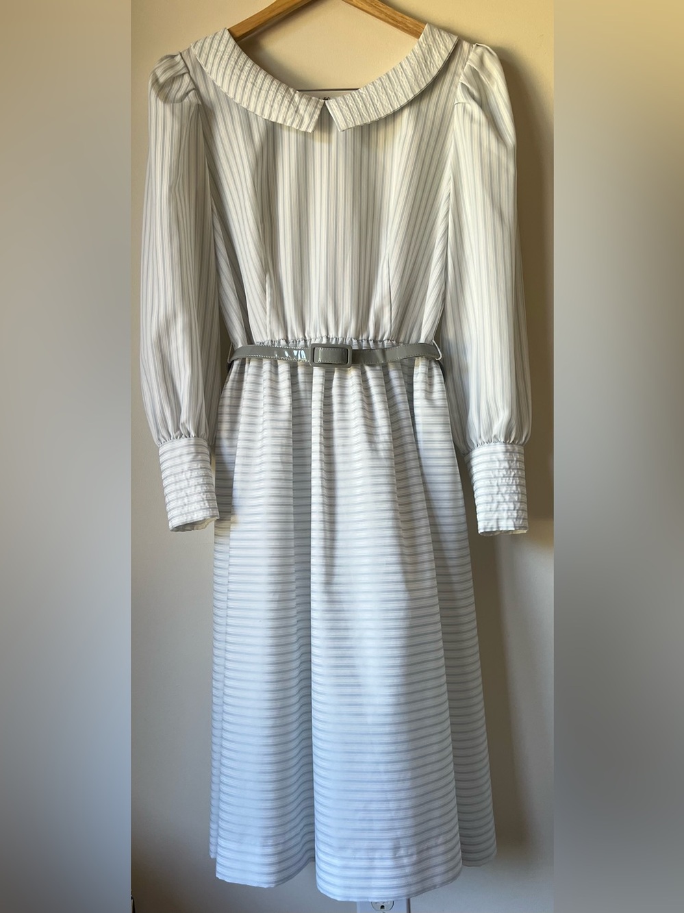 Vintage Sunshine Alley Midi Dress White/Gray Long Sleeves Flat Point Collar S 16